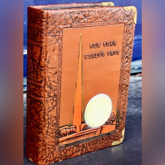 Vintage 1920s Antique Zell Brown Bronze NEW YORK World’s Fair Book Coin Bank - Picture 1 of 6